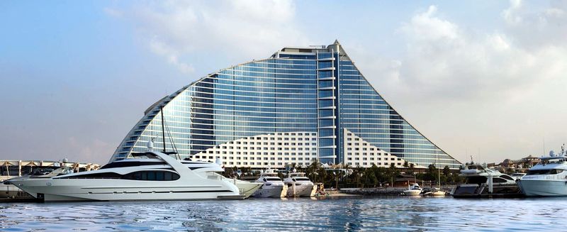 JumeiraBeachHotel1